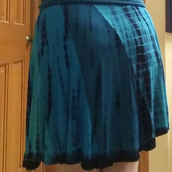 Tye dye acid blue knit skirt 20" waist - Picture 3 of 4